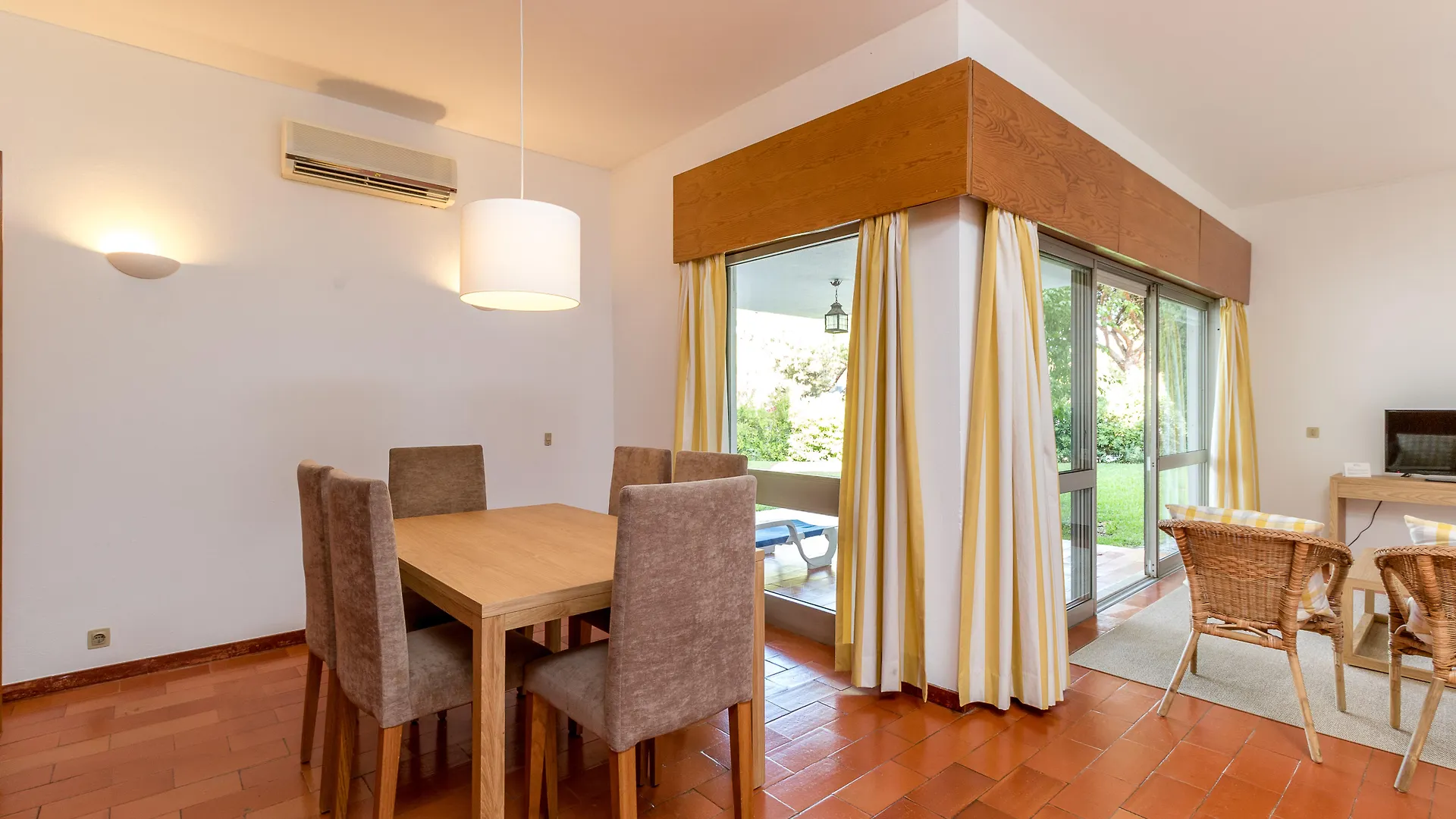 Apartamentos Turisticos Pinhal Da Marina Виламура 4*,  Португалия